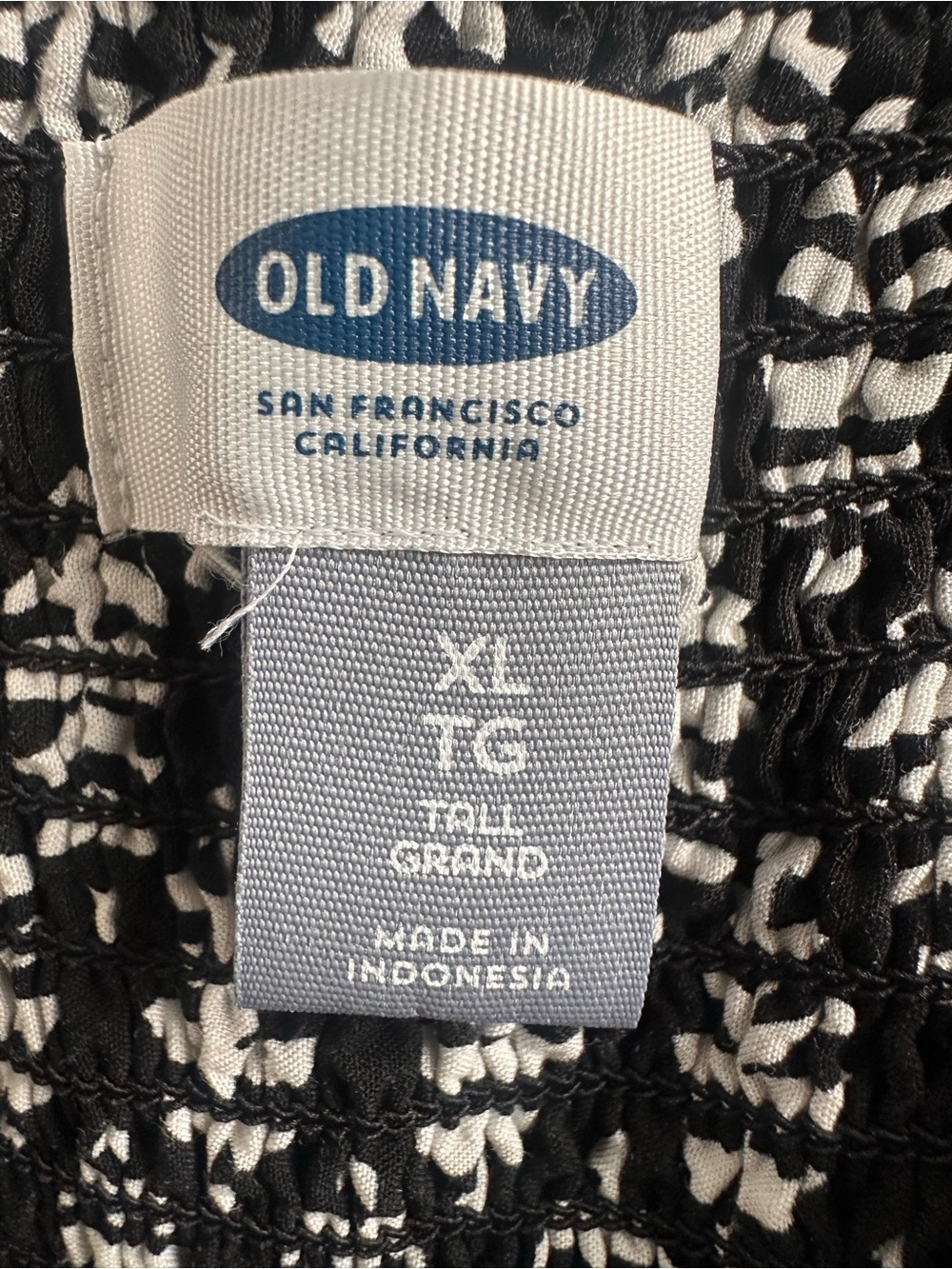 Old Navy Black and White Printed Spaghetti-Strap Mini Dress - Picture 4 of 4